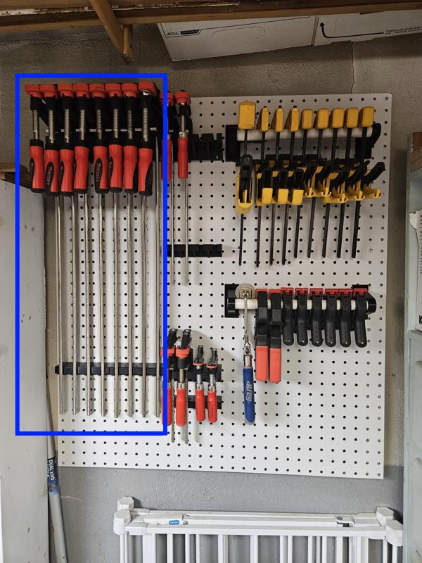 Peggit - Bar Clamp Holder for Bessey 24 in clamps
