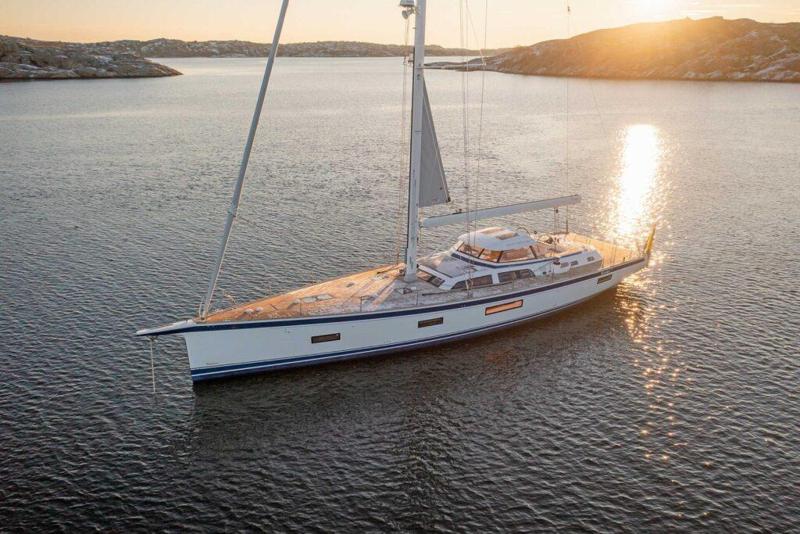 Hallberg Rassy 69 Hull