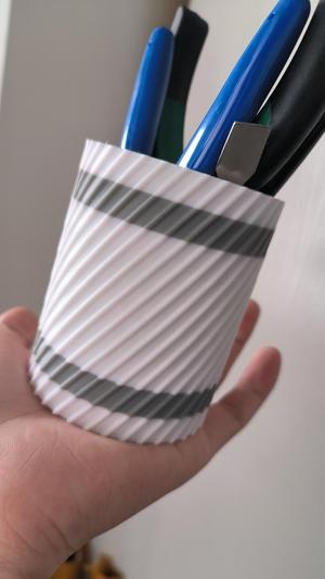 Pen holder