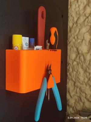 A tool holder for QiDi Q1 Pro
