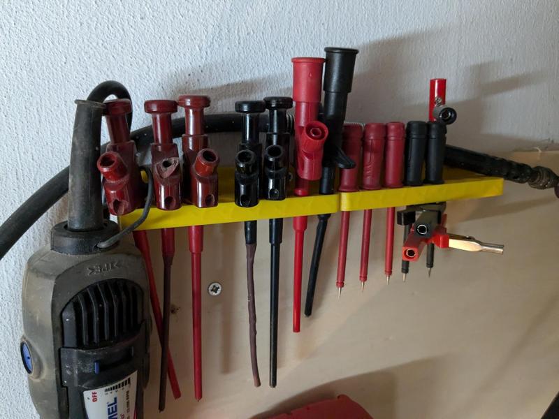 Wallmount hirshmann test leads