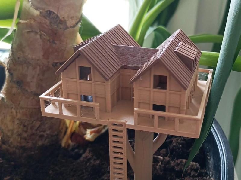 Miniature Kontor tree house