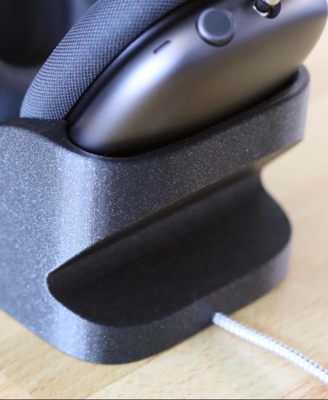 AirPods Max Charging Stand