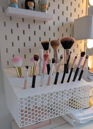 IKEA Skadis makeup brush holder HEX / Honeycomb
