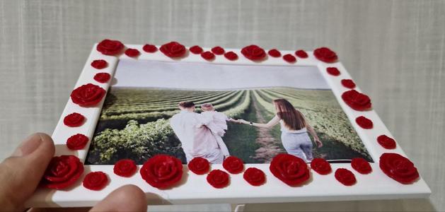 Roses photo frame