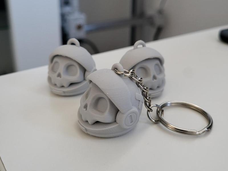 Cute Skull Astronaut - Keychain
