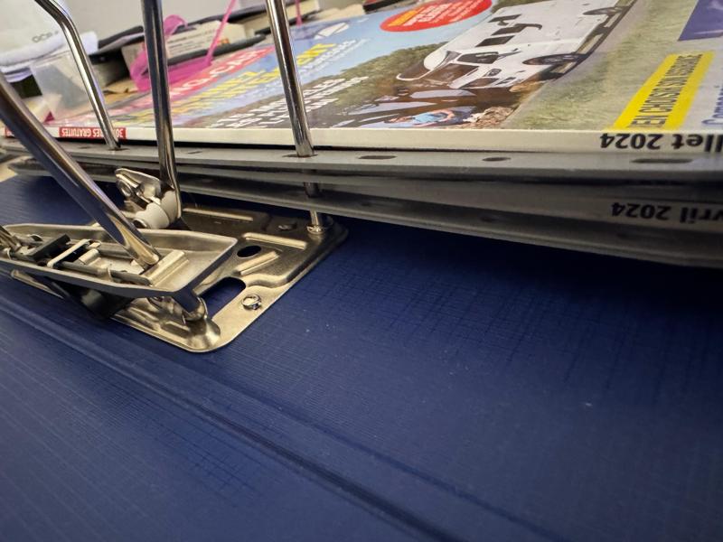 A4 Magazine Binder Clip (relieur pour porte-revues)