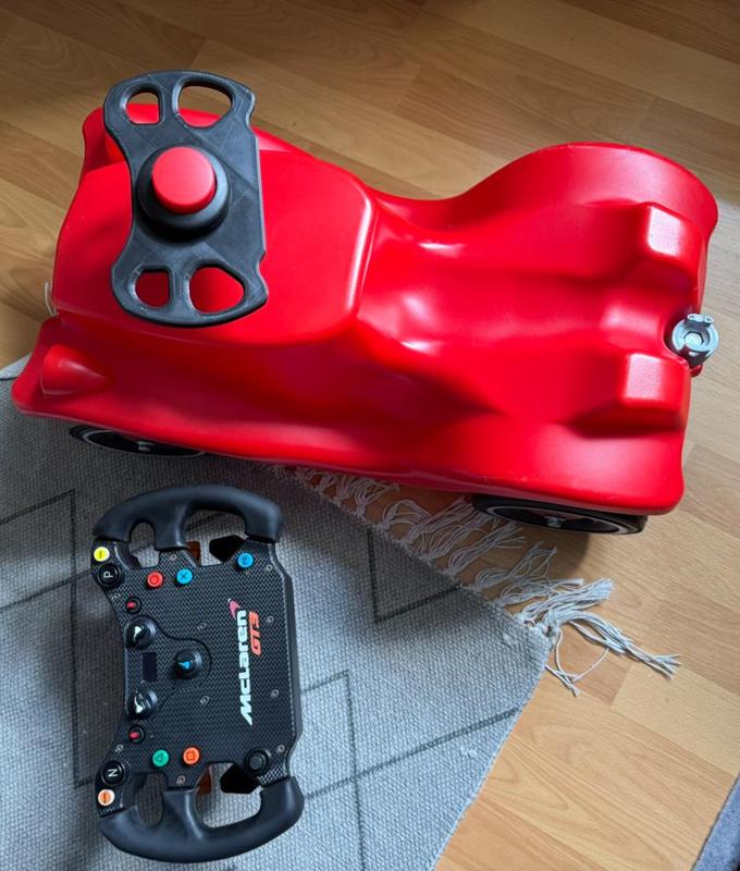 bobby car mcLaren GT3 steering wheel