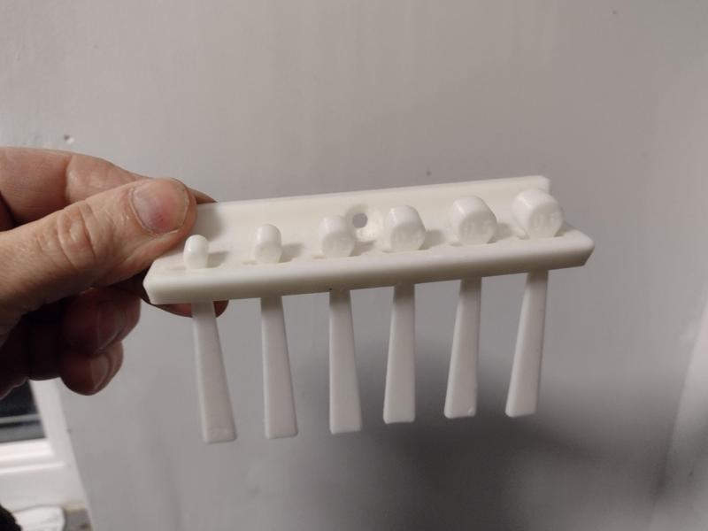 Davids Tiny Measuring Scoops, 0.1 to 0.6 cm3,  for Microdosing or measuring, with holder