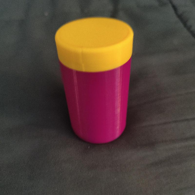 Qtip Travel Container