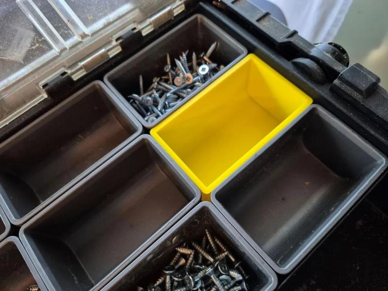 Husky 22″ Cantilever Organizer Parts Bin   