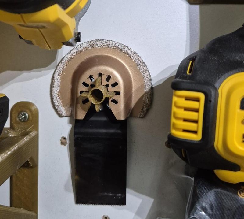 Soporte accesorios multiherramienta o herramienta vibradora (Oscillating Multi-Tool Accessory support) DCS355