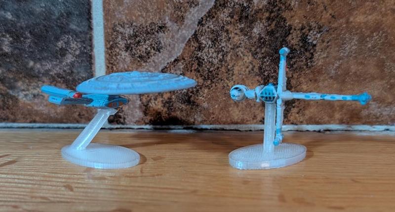 Micro Machines Stand for Star Wars & Star Trek Ships - Straight & Angled